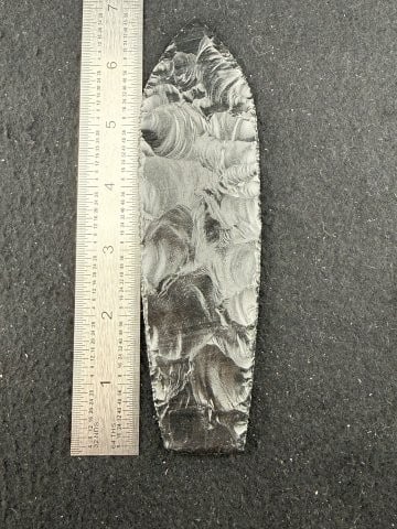 Large Obsidian Blade Indian Artifact Arrowhead: KEY WORDS: INDIAN ARTIFACT ARTIFACTS ARROWHEAD ARROWHEADS NATIVE AMERICAN MISSISSIPPIAN QUAPAW CADDO POTTERY COINS MORGAN DOLLAR PEACE DOLLAR SILVER COINS. All coins have been Sigma tested for