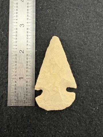 Dovetail Indian Artifact Arrowhead: KEY WORDS: INDIAN ARTIFACT ARTIFACTS ARROWHEAD ARROWHEADS NATIVE AMERICAN MISSISSIPPIAN QUAPAW CADDO POTTERY COINS MORGAN DOLLAR PEACE DOLLAR SILVER COINS. All coins have been Sigma tested for