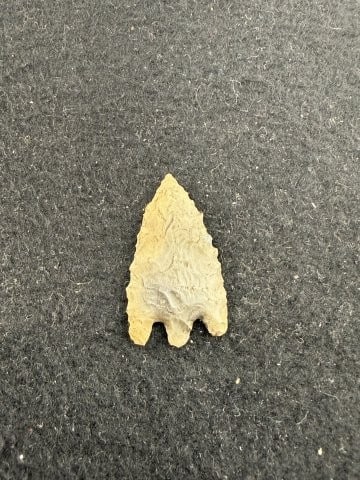 Arrow Point Indian Artifact Arrowhead - 2