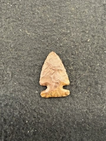 Arrow Point Indian Artifact Arrowhead - 2