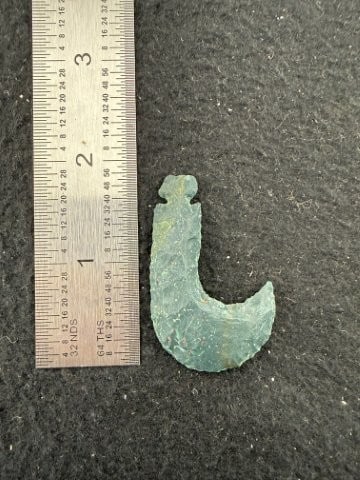 Flint Hook Indian Artifact Arrowhead: KEY WORDS: INDIAN ARTIFACT ARTIFACTS ARROWHEAD ARROWHEADS NATIVE AMERICAN MISSISSIPPIAN QUAPAW CADDO POTTERY COINS MORGAN DOLLAR PEACE DOLLAR SILVER COINS. All coins have been Sigma tested for