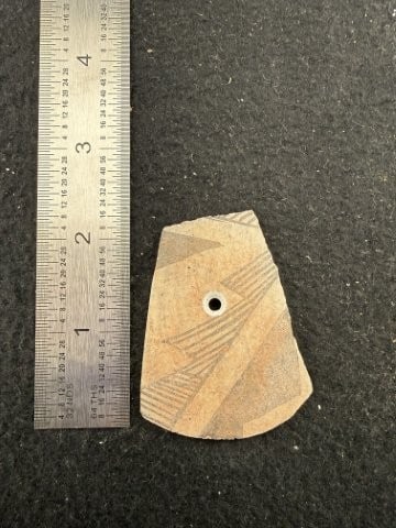 Pendant Indian Artifact Arrowhead: KEY WORDS: INDIAN ARTIFACT ARTIFACTS ARROWHEAD ARROWHEADS NATIVE AMERICAN MISSISSIPPIAN QUAPAW CADDO POTTERY COINS MORGAN DOLLAR PEACE DOLLAR SILVER COINS. All coins have been Sigma tested for