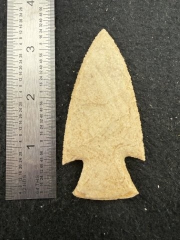 Hardin Indian Artifact Arrowhead: KEY WORDS: INDIAN ARTIFACT ARTIFACTS ARROWHEAD ARROWHEADS NATIVE AMERICAN MISSISSIPPIAN QUAPAW CADDO POTTERY COINS MORGAN DOLLAR PEACE DOLLAR SILVER COINS. All coins have been Sigma tested for