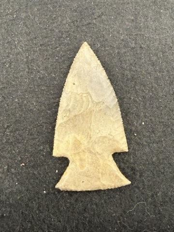Side Notch Indian Artifact Arrowhead - 2