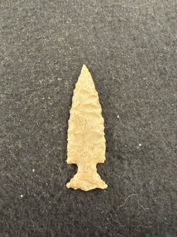 Arrow Point Indian Artifact Arrowhead - 2