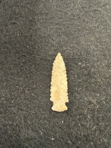 Arrow Point Indian Artifact Arrowhead - 2