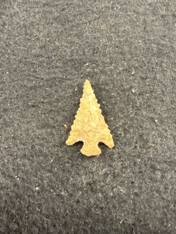 Arrow Point Indian Artifact Arrowhead - 2