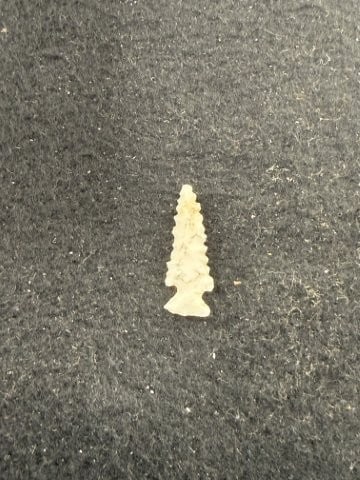 Arrow Point Indian Artifact Arrowhead - 2