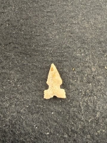 Arrow Point Indian Artifact Arrowhead - 2