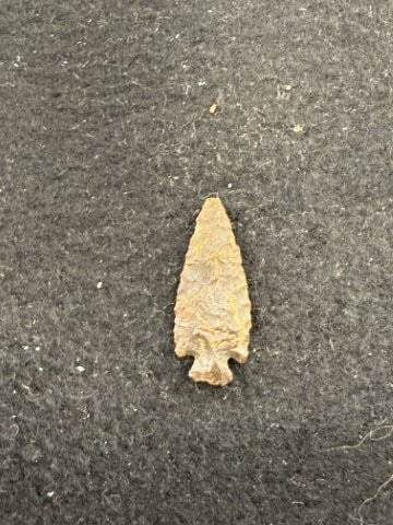 Arrow Point Indian Artifact Arrowhead - 2