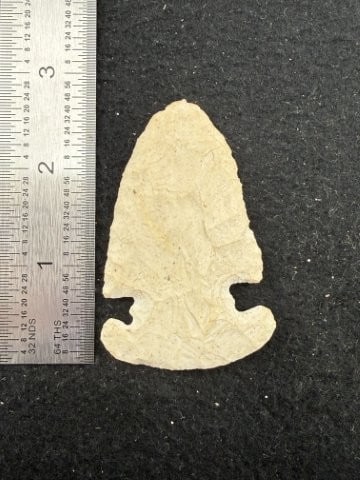 Thebes Indian Artifact Arrowhead (1 of 3)