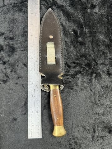 Pakistan Knife with Sheath Indian Artifact Arrowhead: KEY WORDS: INDIAN ARTIFACT ARTIFACTS ARROWHEAD ARROWHEADS NATIVE AMERICAN MISSISSIPPIAN QUAPAW CADDO POTTERY COINS MORGAN DOLLAR PEACE DOLLAR SILVER COINS. All coins have been Sigma tested for