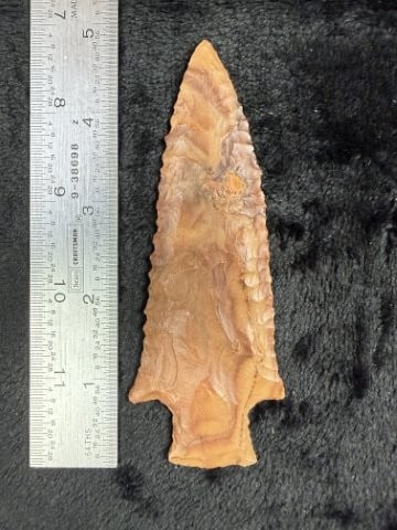 Hardin Indian Artifact Arrowhead: KEY WORDS: INDIAN ARTIFACT ARTIFACTS ARROWHEAD ARROWHEADS NATIVE AMERICAN MISSISSIPPIAN QUAPAW CADDO POTTERY COINS MORGAN DOLLAR PEACE DOLLAR SILVER COINS. All coins have been Sigma tested for authent
