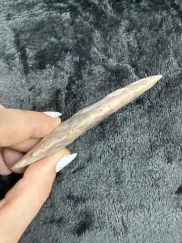Dovetail Indian Artifact Arrowhead - 3