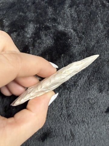 Dovetail Indian Artifact Arrowhead - 3