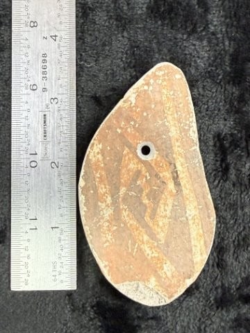 Pendant Indian Artifact Arrowhead: KEY WORDS: INDIAN ARTIFACT ARTIFACTS ARROWHEAD ARROWHEADS NATIVE AMERICAN MISSISSIPPIAN QUAPAW CADDO POTTERY COINS MORGAN DOLLAR PEACE DOLLAR SILVER COINS. All coins have been Sigma tested for authent