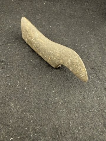 Birdstone Indian Artifact Arrowhead: KEY WORDS: INDIAN ARTIFACT ARTIFACTS ARROWHEAD ARROWHEADS NATIVE AMERICAN MISSISSIPPIAN QUAPAW CADDO POTTERY COINS MORGAN DOLLAR PEACE DOLLAR SILVER COINS. All coins have been Sigma tested for authent