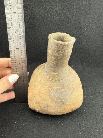 Miniature Caddo Engraved Water Bottle Solid Indian Artifact Arrowhead: KEY WORDS: INDIAN ARTIFACT ARTIFACTS ARROWHEAD ARROWHEADS NATIVE AMERICAN MISSISSIPPIAN QUAPAW CADDO POTTERY COINS MORGAN DOLLAR PEACE DOLLAR SILVER COINS. All coins have been Sigma tested for