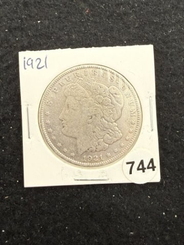 1921 Morgan Silver Dollar Coin: KEY WORDS: INDIAN ARTIFACT ARTIFACTS ARROWHEAD ARROWHEADS NATIVE AMERICAN MISSISSIPPIAN QUAPAW CADDO POTTERY COINS MORGAN DOLLAR PEACE DOLLAR SILVER COINS. All coins have been Sigma tested for