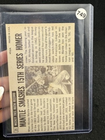 Topps Mickey Mantle Baseball Card - 2
