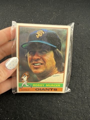 Group of 1976 Topps Baseball Cards: KEY WORDS: INDIAN ARTIFACT ARTIFACTS ARROWHEAD ARROWHEADS NATIVE AMERICAN MISSISSIPPIAN QUAPAW CADDO POTTERY COINS MORGAN DOLLAR PEACE DOLLAR SILVER COINS. All coins have been Sigma tested for
