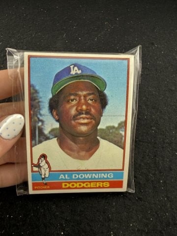 Group of 1976 Topps Baseball Cards: KEY WORDS: INDIAN ARTIFACT ARTIFACTS ARROWHEAD ARROWHEADS NATIVE AMERICAN MISSISSIPPIAN QUAPAW CADDO POTTERY COINS MORGAN DOLLAR PEACE DOLLAR SILVER COINS. All coins have been Sigma tested for