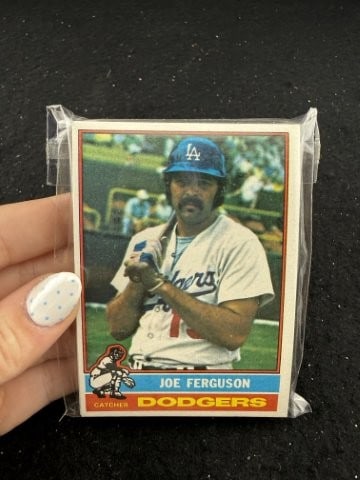 Group of 1976 Topps Baseball Cards: KEY WORDS: INDIAN ARTIFACT ARTIFACTS ARROWHEAD ARROWHEADS NATIVE AMERICAN MISSISSIPPIAN QUAPAW CADDO POTTERY COINS MORGAN DOLLAR PEACE DOLLAR SILVER COINS. All coins have been Sigma tested for authent