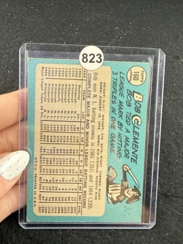 1965 Topps Bob Clemente Baseball Card - 2