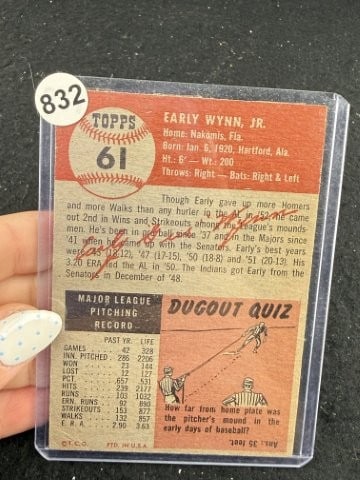 Early Wynn Baseball Card - 2