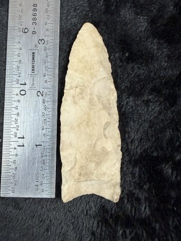 Clovis Indian Artifact Arrowhead: KEY WORDS: INDIAN ARTIFACT ARTIFACTS ARROWHEAD ARROWHEADS NATIVE AMERICAN MISSISSIPPIAN QUAPAW CADDO POTTERY COINS MORGAN DOLLAR PEACE DOLLAR SILVER COINS. All coins have been Sigma tested for authent