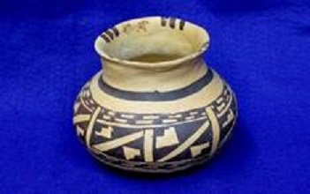JEDDITO BLACK ON YELLOW JAR: 1300-1600AD H-5' ARIZONA D-5&1/4' MINOR RIM CHIPS ONLY