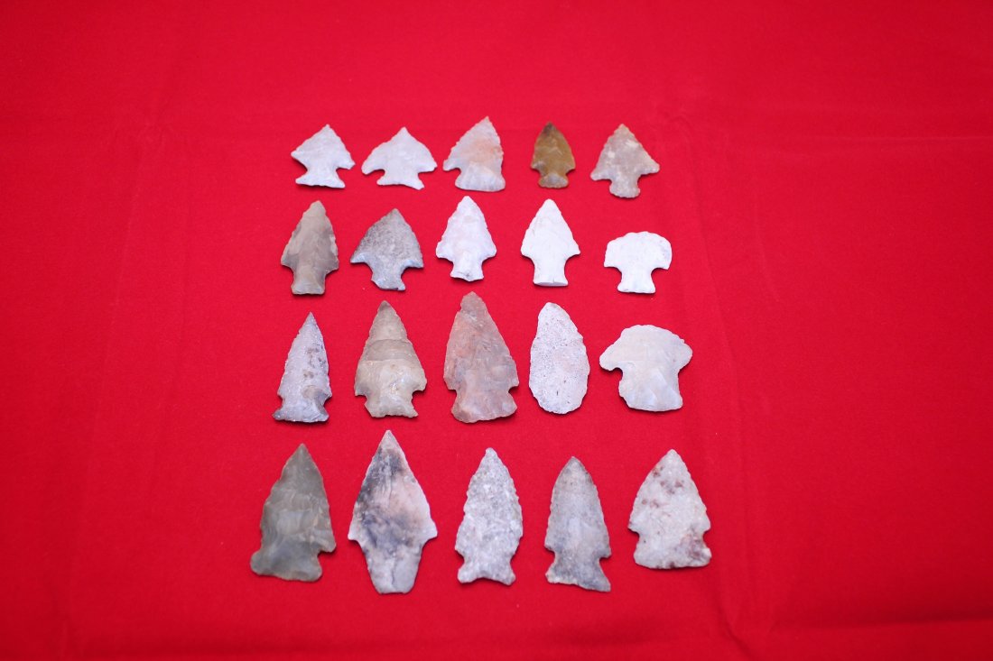 20 MISSOURI ARROWHEADS (1 of 1)