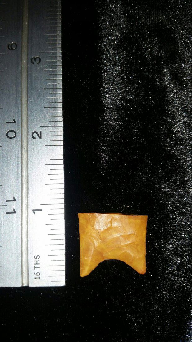 FLUTED CLOVIS BASE (1 of 1)