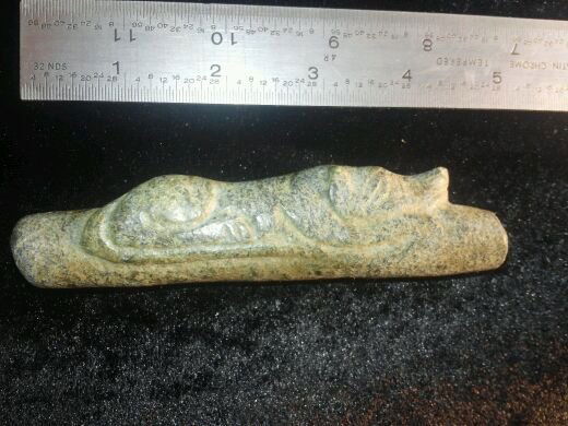 STONE WOLF EFFIGY PIPE (1 of 2)