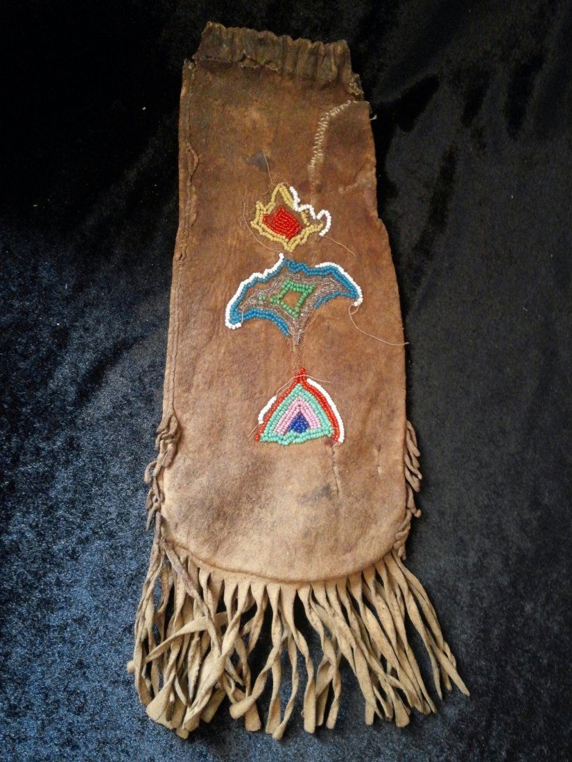 BEADED POSSIBLE BAG (1 of 2)