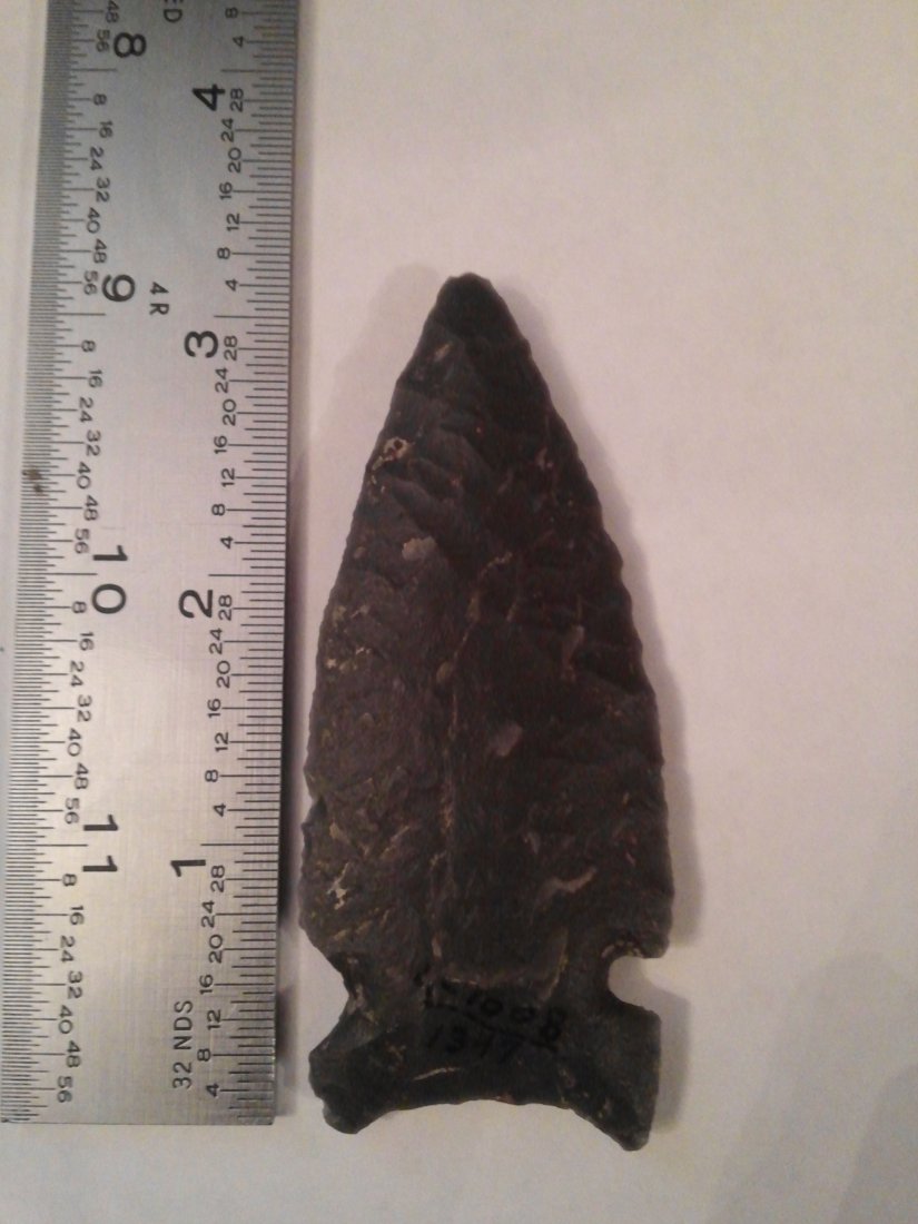GRAHAM CAVE  ARROWHEAD INDIAN ARTIFACT (1 of 1)