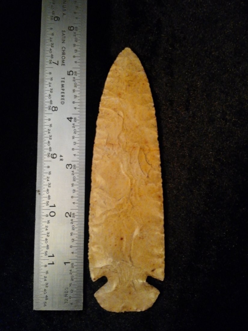 DOVETAIL  ARROWHEAD  INDIAN ARTIFACT (1 of 1)