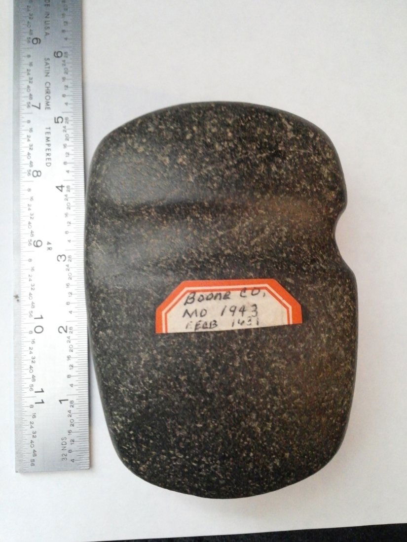 GROOVED AXE  ARROWHEAD INDIAN ARTIFACT (1 of 1)