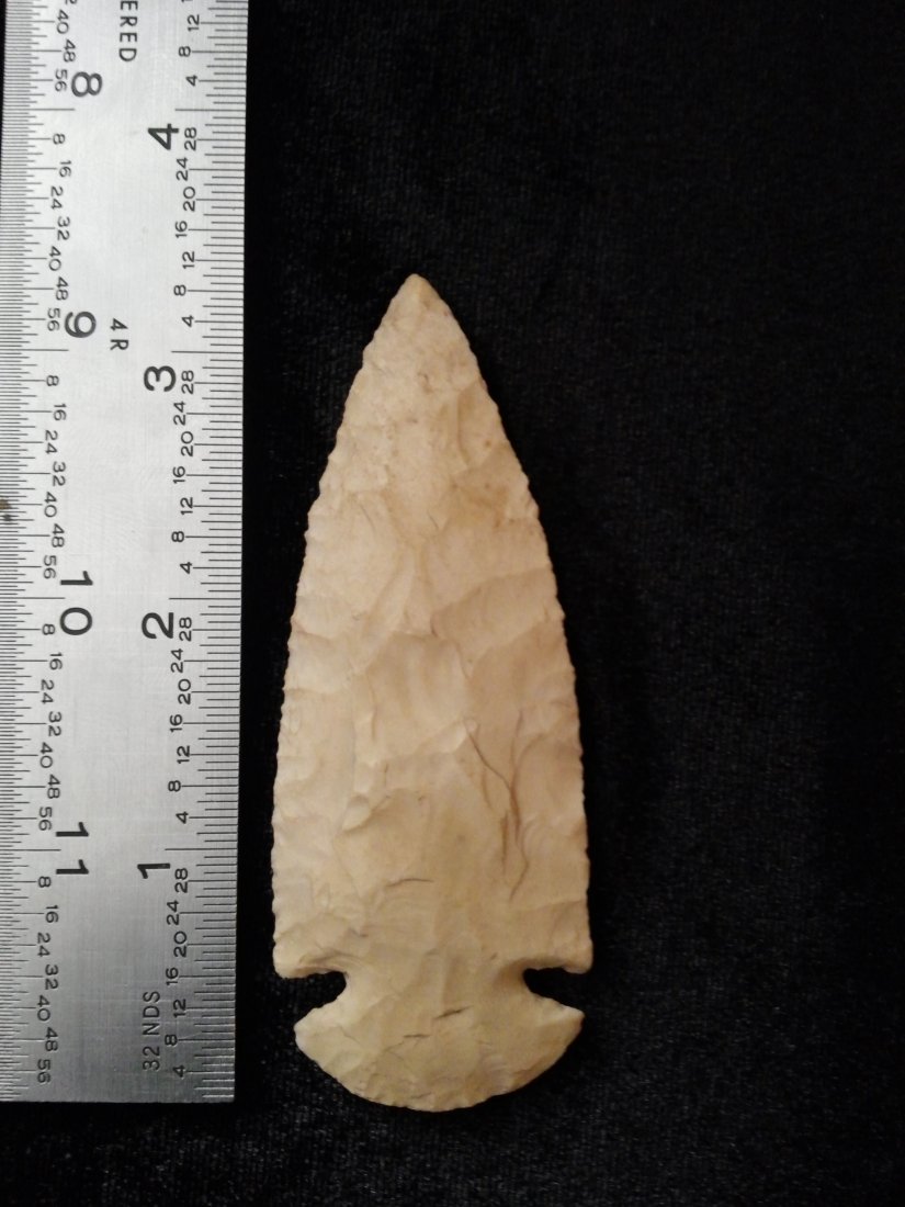 DOVETAIL   ARROWHEAD INDIAN ARTIFACT (1 of 1)