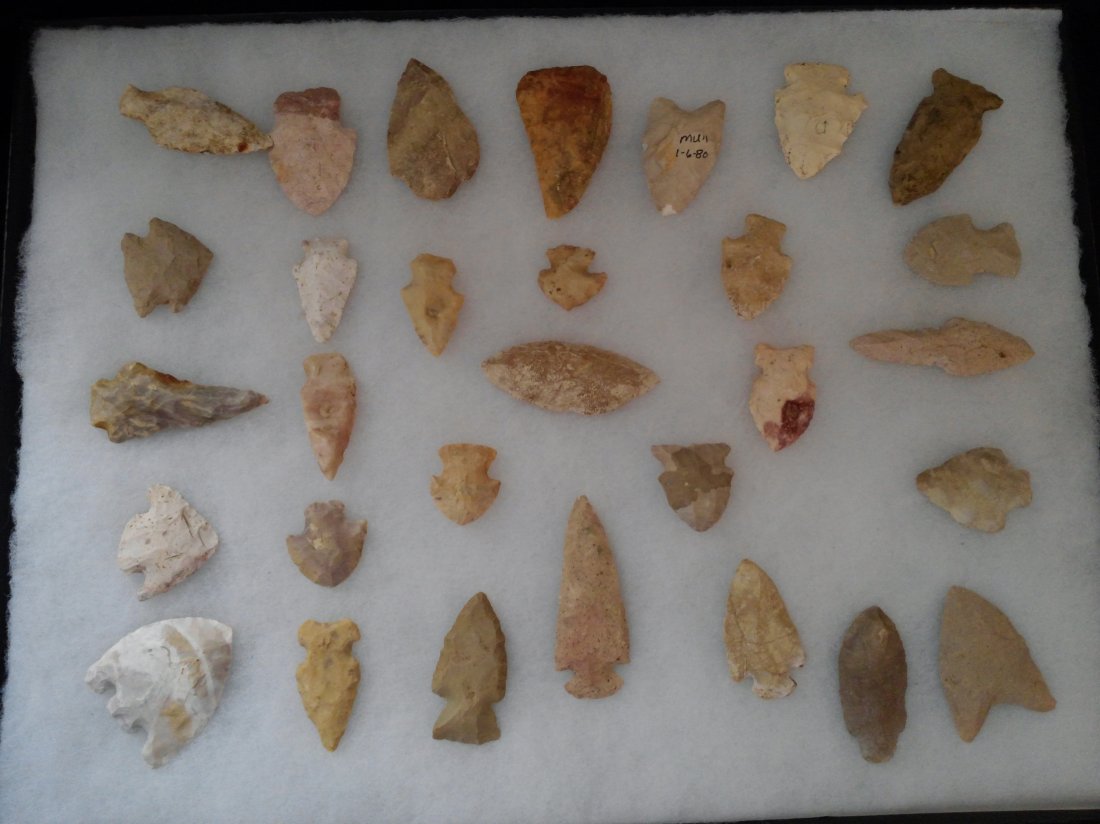 30 MISSOURI ARROWHEADS INDIAN ARTIFACTS (1 of 1)