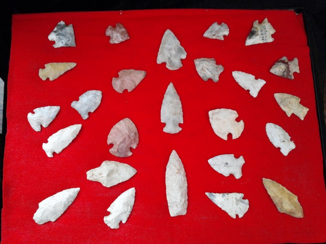 25 MISSOURI ARROWHEADS INDIAN ARTIFACTS (1 of 1)