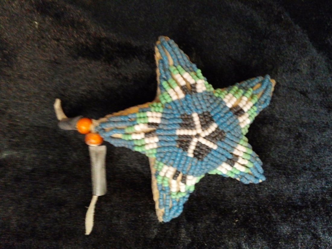 BEADED STAR  FETISH (1 of 1)