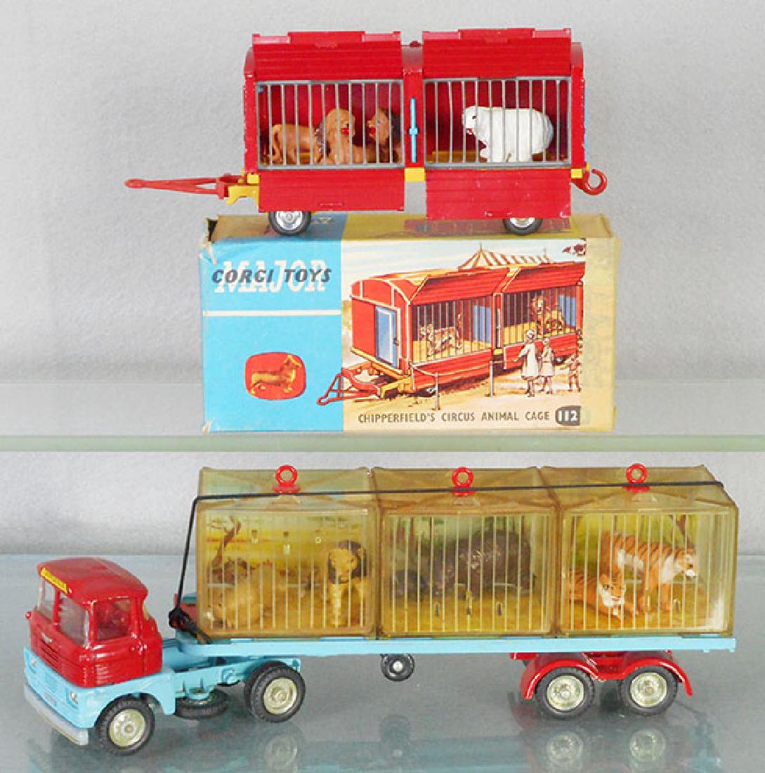 2 Corgi Chipperfield Circus Vehicles
