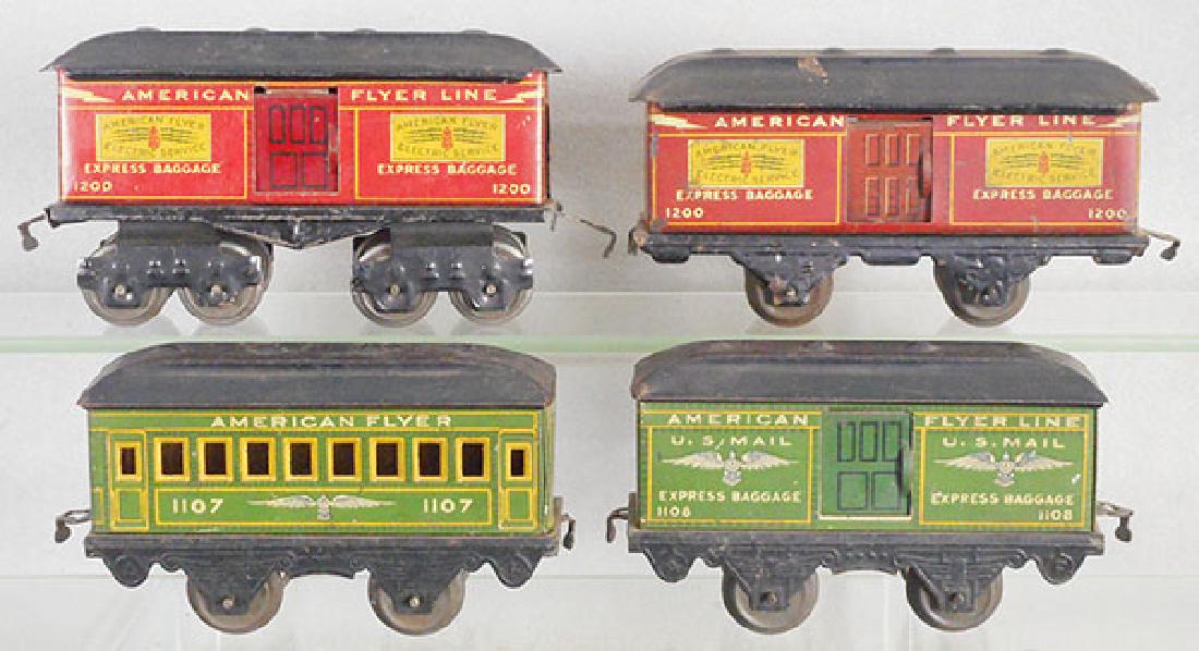 4 AMERICAN FLYER CARS: O ga, 2 #1200 baggages, 1107 coach, 1108 baggage, C5-6.