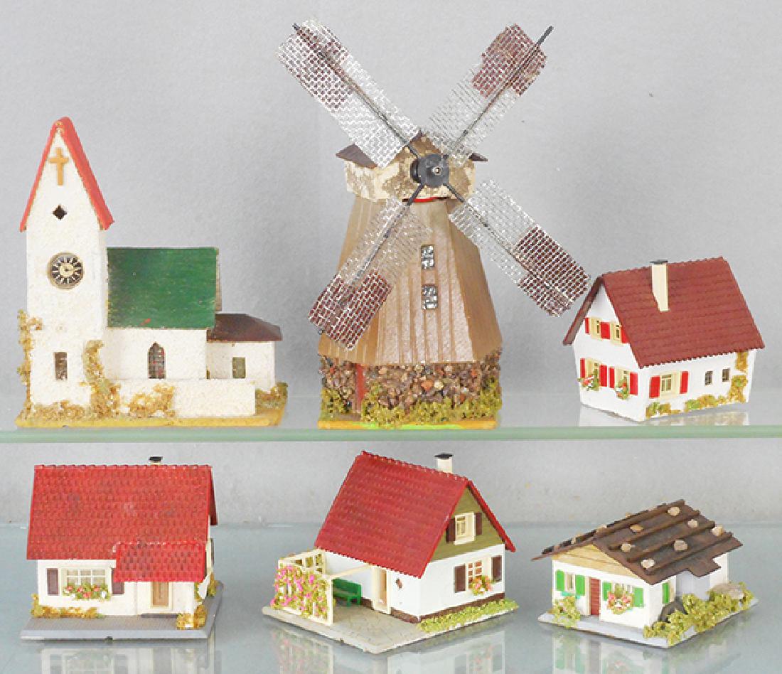 6 FALLER BUILDINGS (1 of 1)