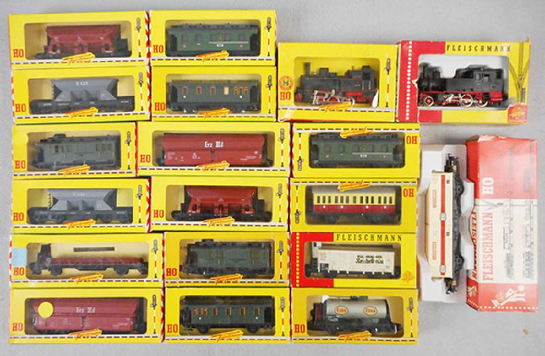 FLEISCHMANN TRAIN LOT (1 of 1)