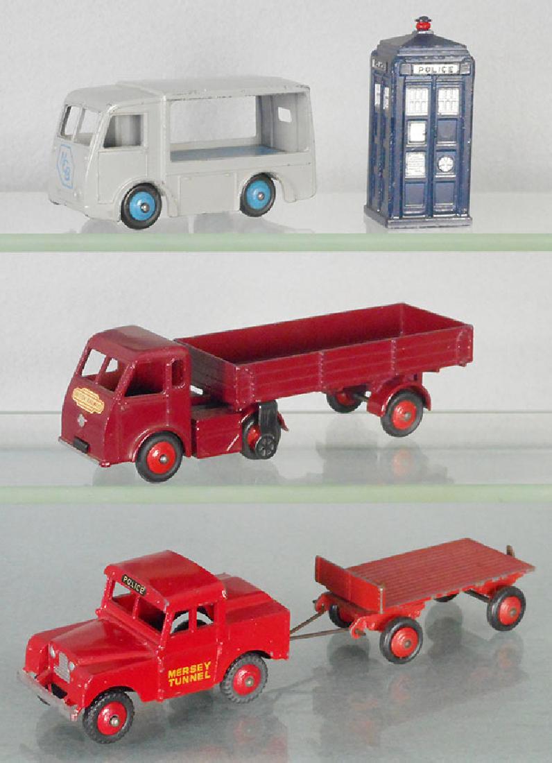 5 DINKY TOYS (1 of 1)