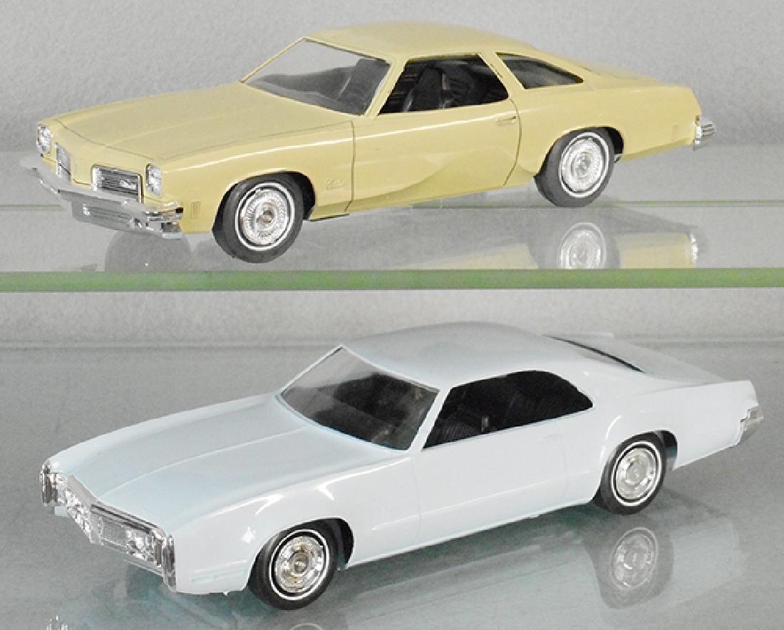 2 JOHAN OLDSMOBILE PROMOS (1 of 1)