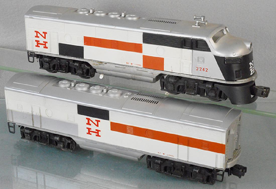 LIONEL 2242 NEW HAVEN F3 DIESELS: O ga, surface oxidation on battery door cover, C6-7.