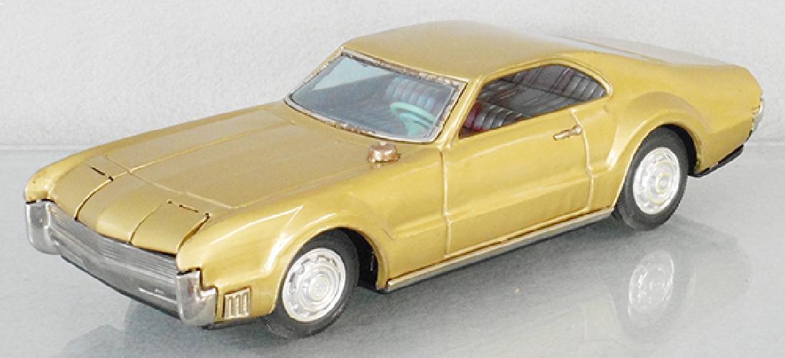 BANDAI 1966 OLDSMOBILE TORONADO (1 of 1)